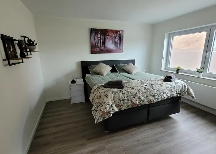 Apartment At Gardi - *